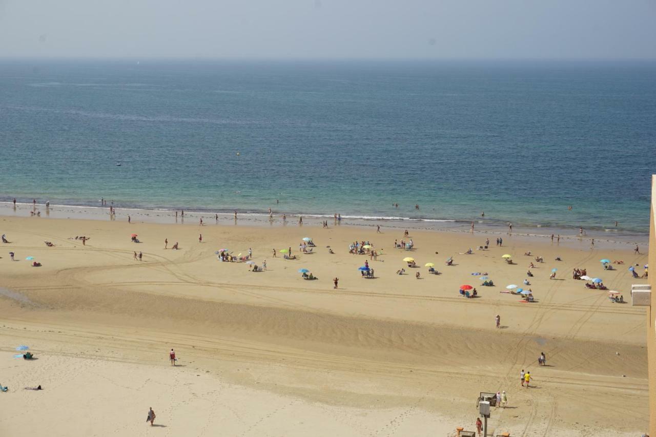 Apartamento La Mar De Cerca. Terraza Vistas Mar. 1ª Linea Playa Cádiz Exteriör bild